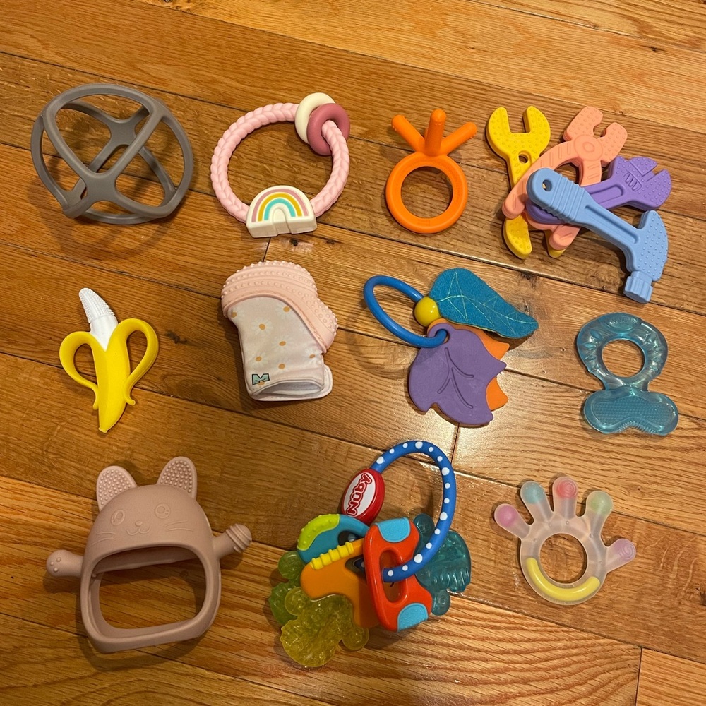 Lot of baby toys and teethers GUC